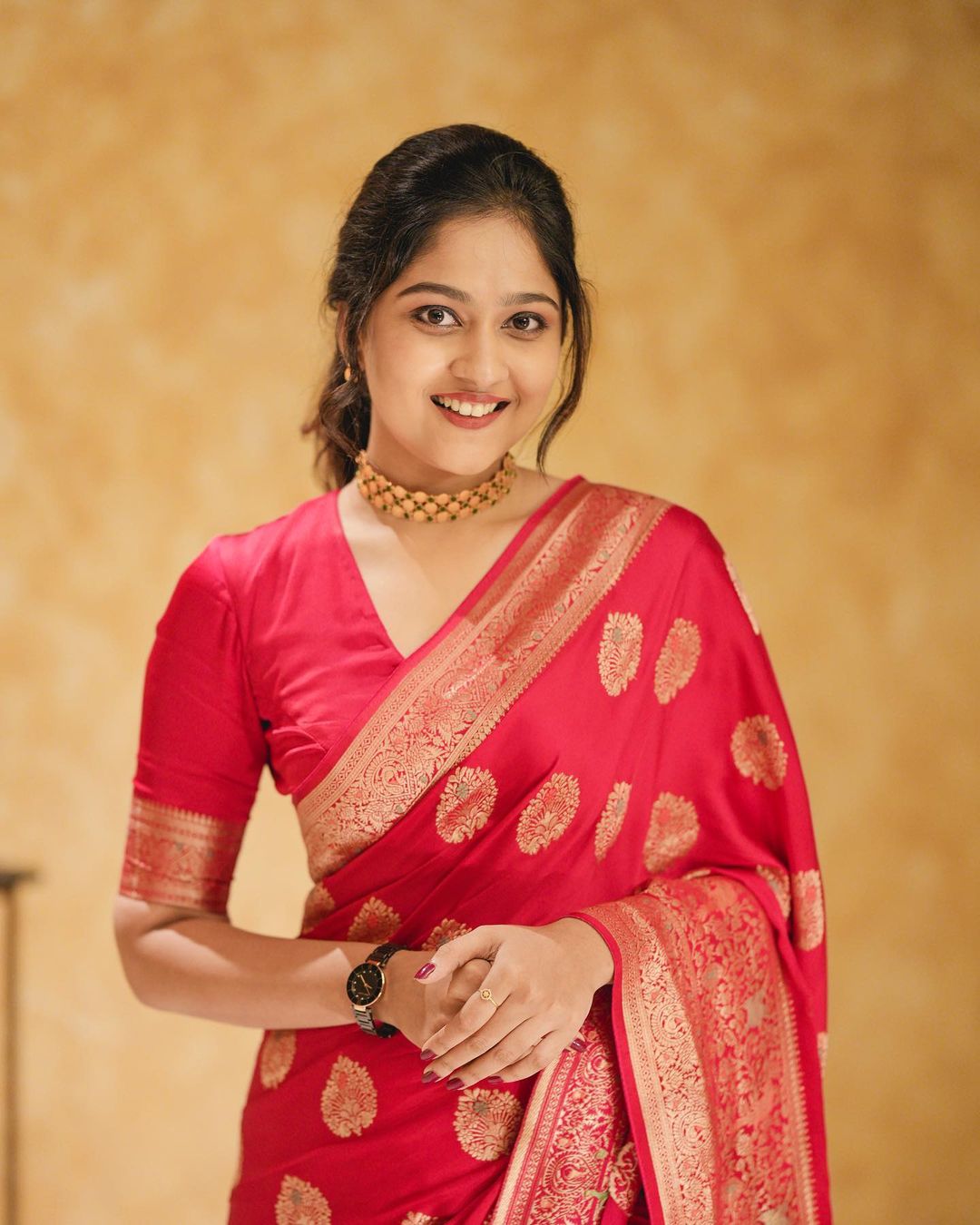 Regal Red Soft Silk Saree With Classic Blouse Piece