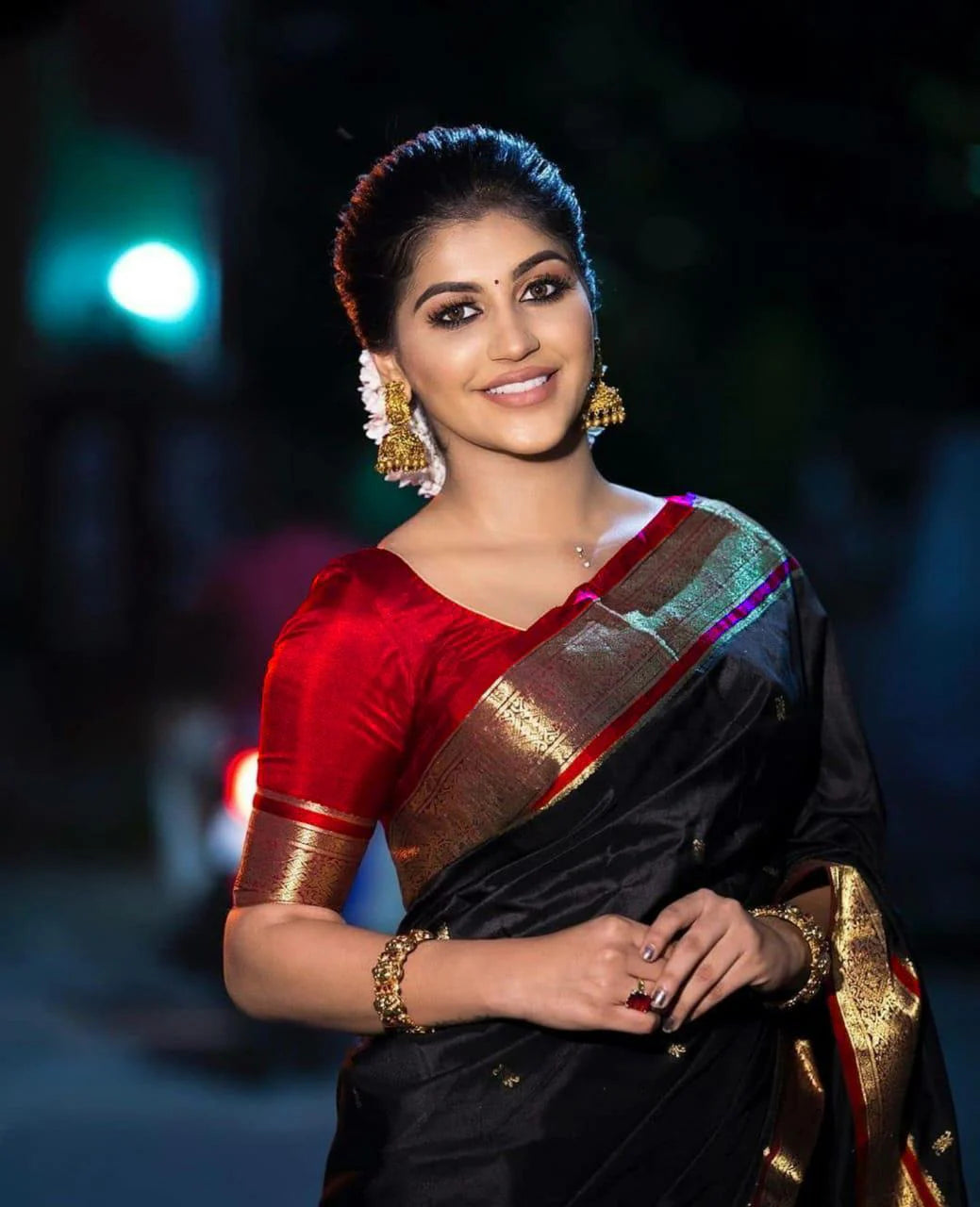 Regal Black Soft Banarasi Silk Saree With Lovely Blouse Piece