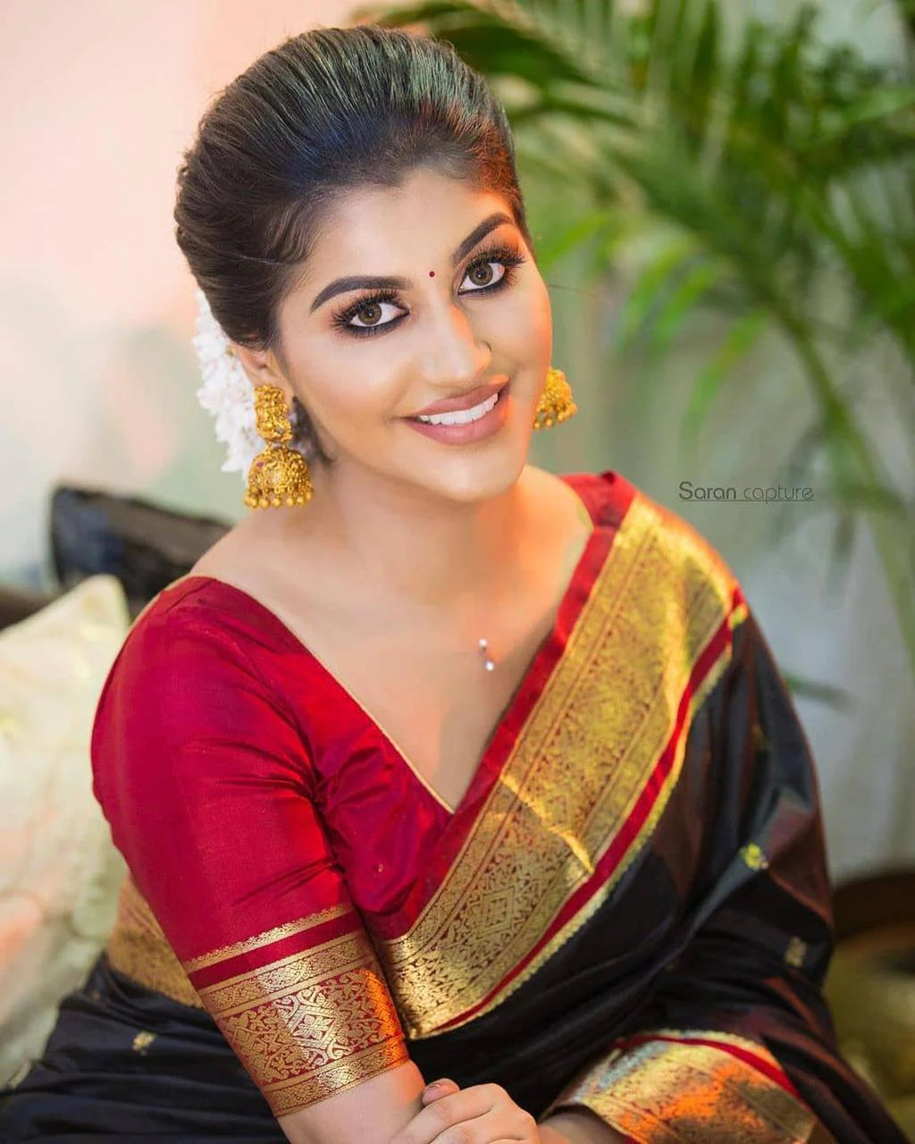 Regal Black Soft Banarasi Silk Saree With Lovely Blouse Piece
