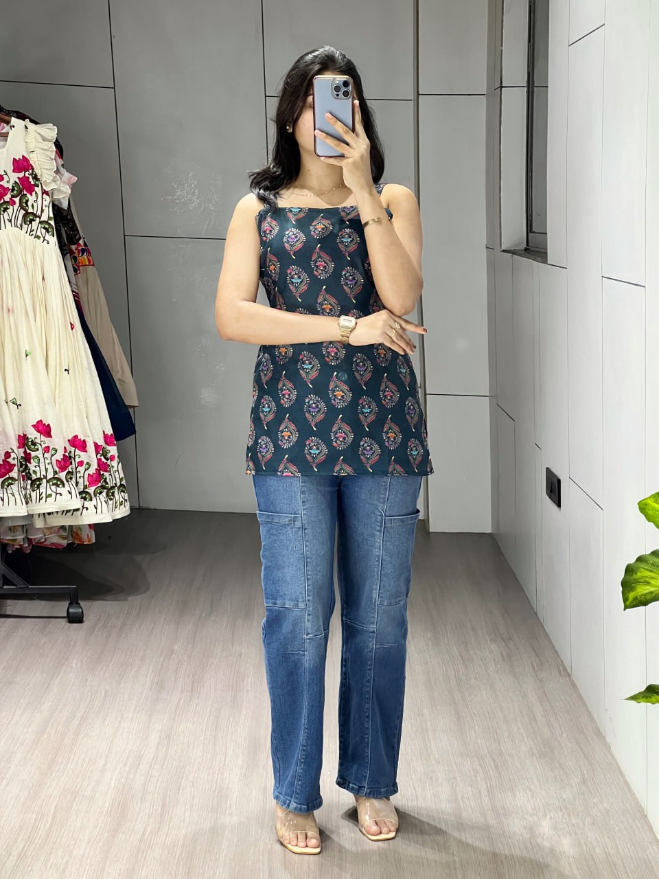 Trendy Ikat Print Sleeveless Cami Top for Women – Brown/Black