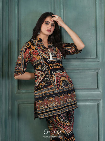 Woman wearing a patterned coord set 6