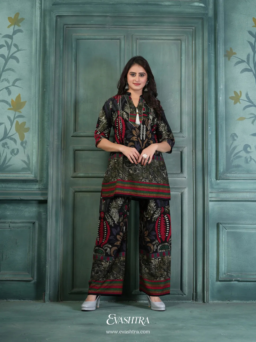 Black Rayon floral & paisley-inspired Printed Co-ord Set