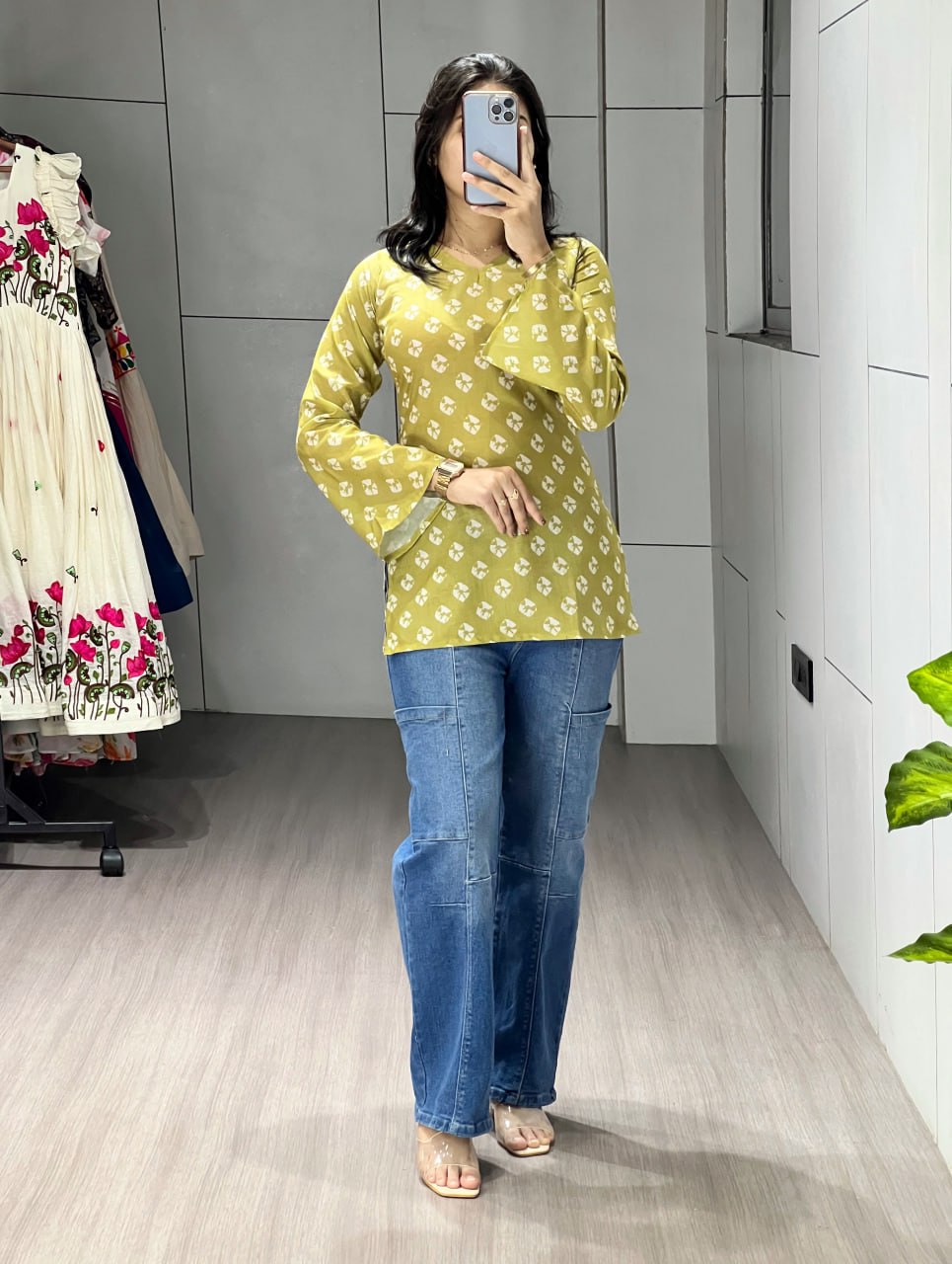 Parrot Floral Sleeved Kurtis